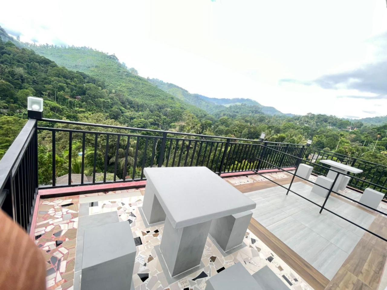 Dedunu Guest Hotel บาดุลลา ภายนอก รูปภาพ
