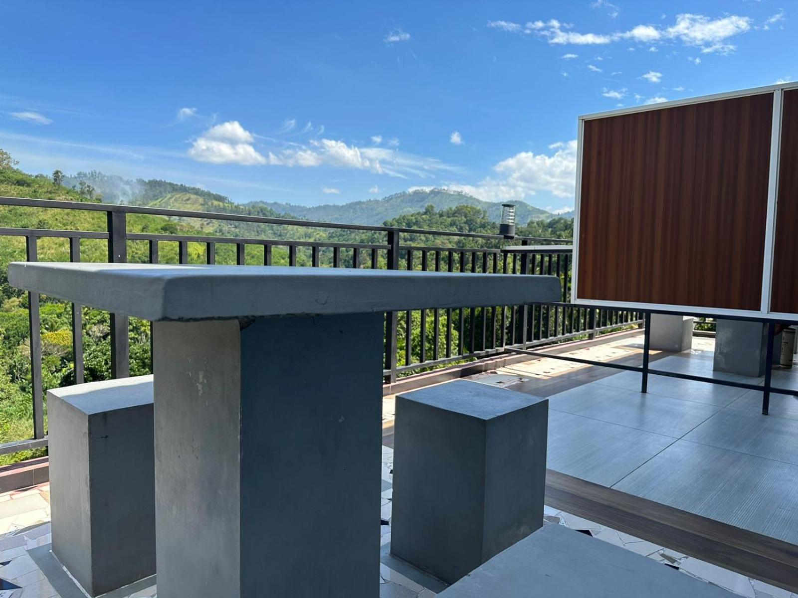 Dedunu Guest Hotel บาดุลลา ภายนอก รูปภาพ